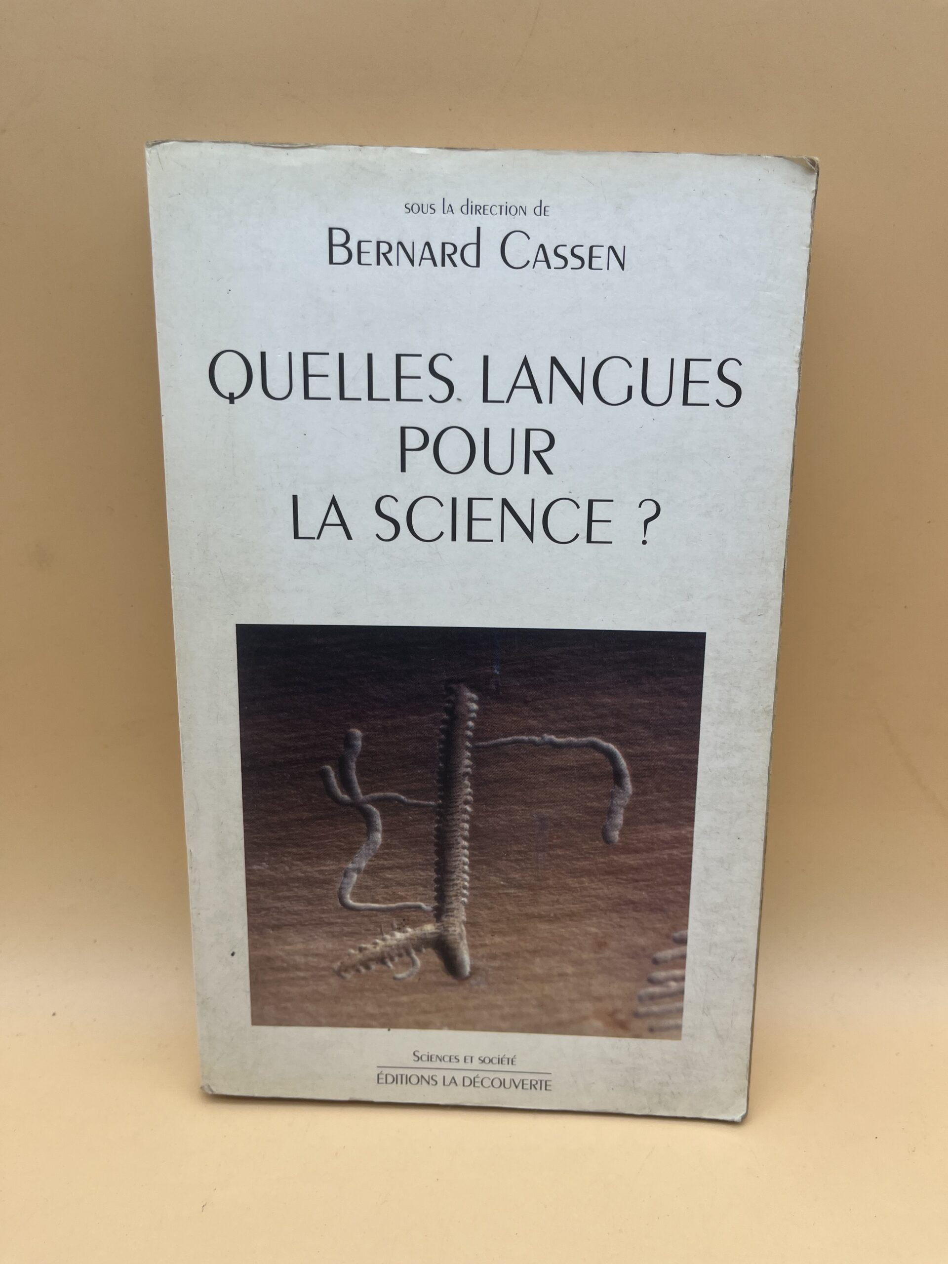 Un ouvrage collectif sur les langues utilisées dans la recherche scientifique et les enjeux culturels de la communication scientifique internationale. Un ouvrage collectif sur les langues utilisées dans la recherche scientifique et les enjeux culturels de la communication scientifique internationale.